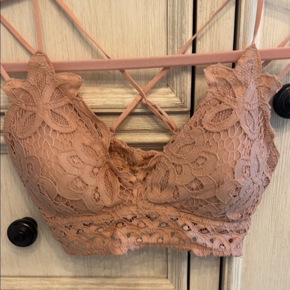 Lace Bralette in pink NWT